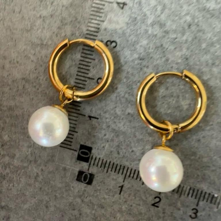 FROSTY DROP EARRINGS