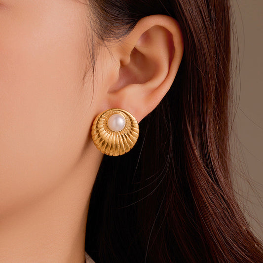 NATURAL SHELL PEARL HOOPS