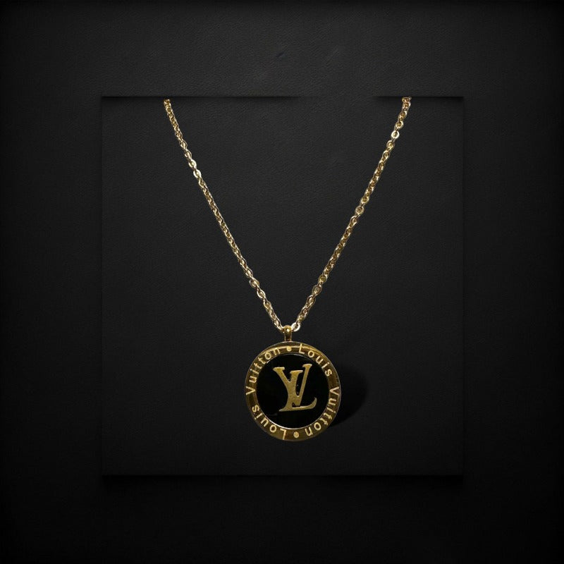 LV BLACK PENDANT*