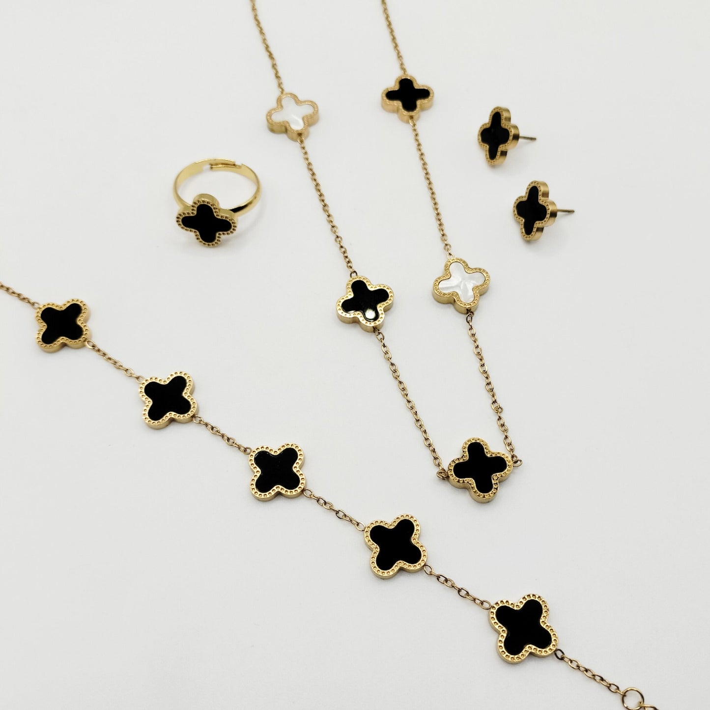 CLOVER SET WITH DOUBLE SIDED NECLACE