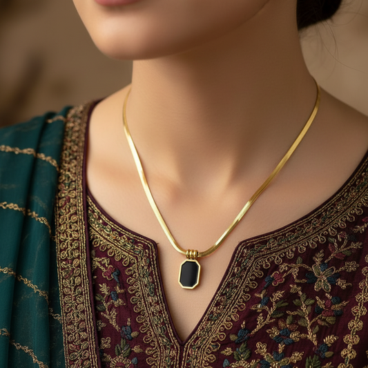 BLACK CHIP PENDANT